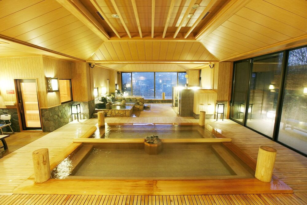 客室露天風呂、23種の温泉。贅沢な湯めぐりを楽しめる4055356