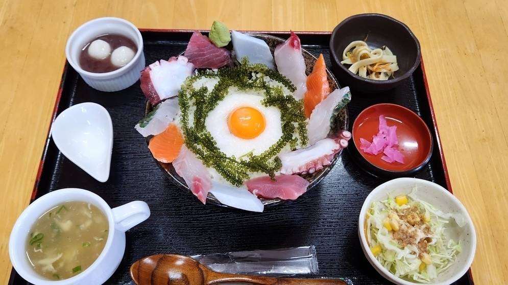 錦屋 海鮮丼 / 2