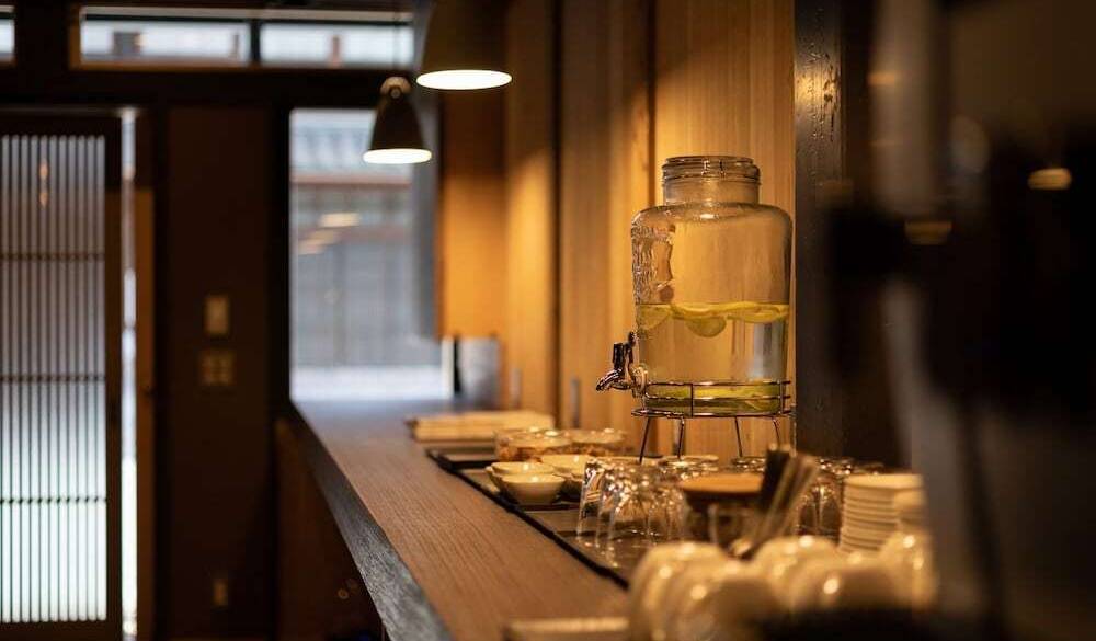 茶屋のラウンジ / 2