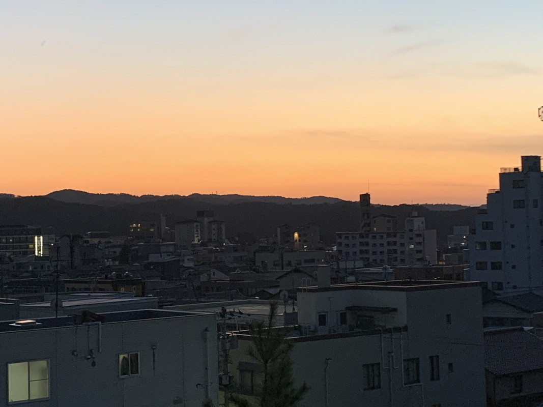 刻々と日が暮れていくのを湯上りビールとともに!