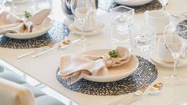 客室内のダイニングエリア / 23