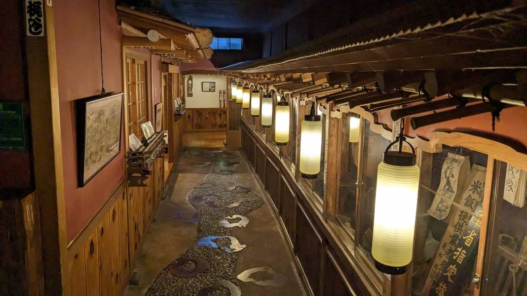 「斉月楼(さいげつろう)」館内 / 5