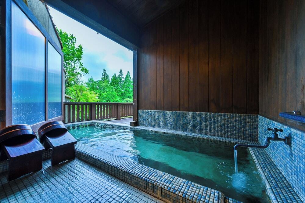 由布岳ビュー「青碧」半露天風呂