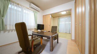 温泉岩風呂付き離れ: 6畳＋4.5畳和洋室 [ひまわり・鈴蘭] 禁煙