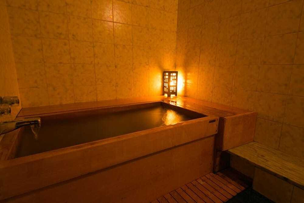 深めの浴槽