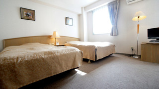 ツインルーム A, 喫煙