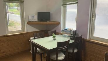 客室内のダイニングエリア / 2