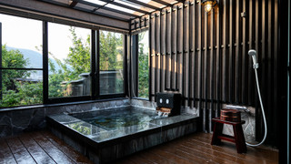 離れ和洋室：椿-tsubaki-展望風呂付(7歳からご宿泊可能)