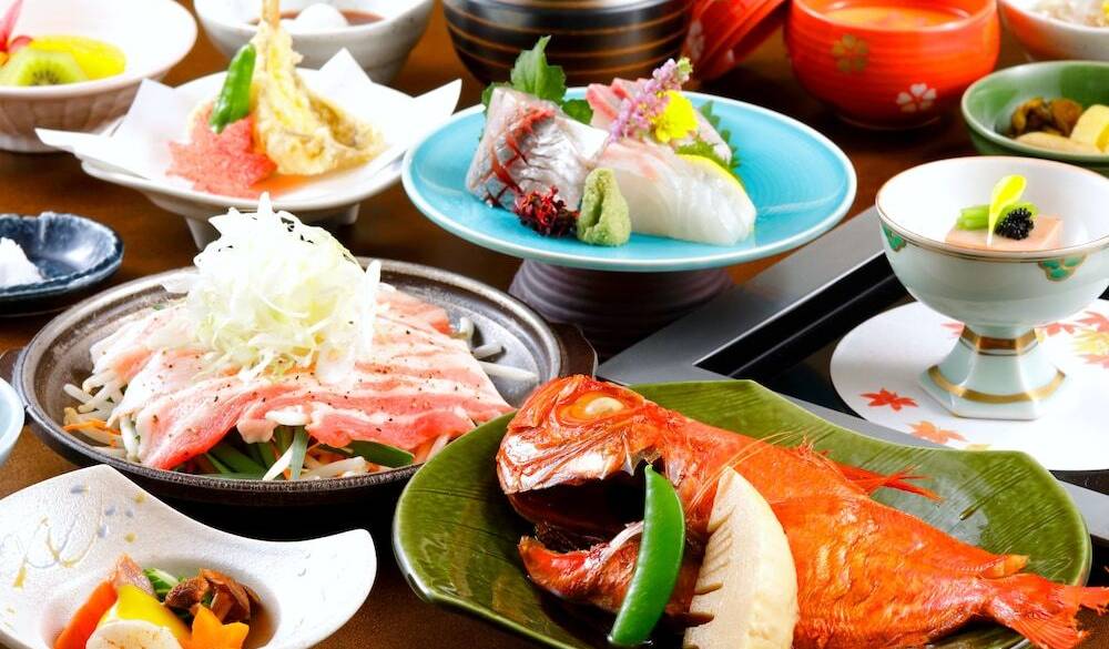 親子で楽しめる♡
地元食材が満載の夕食 / 2