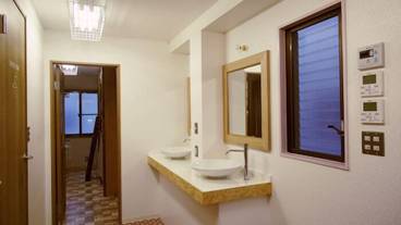 施設内の設備 / 1