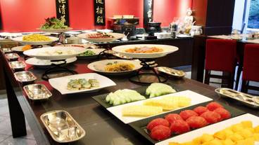 朝食ビュッフェ① / 1