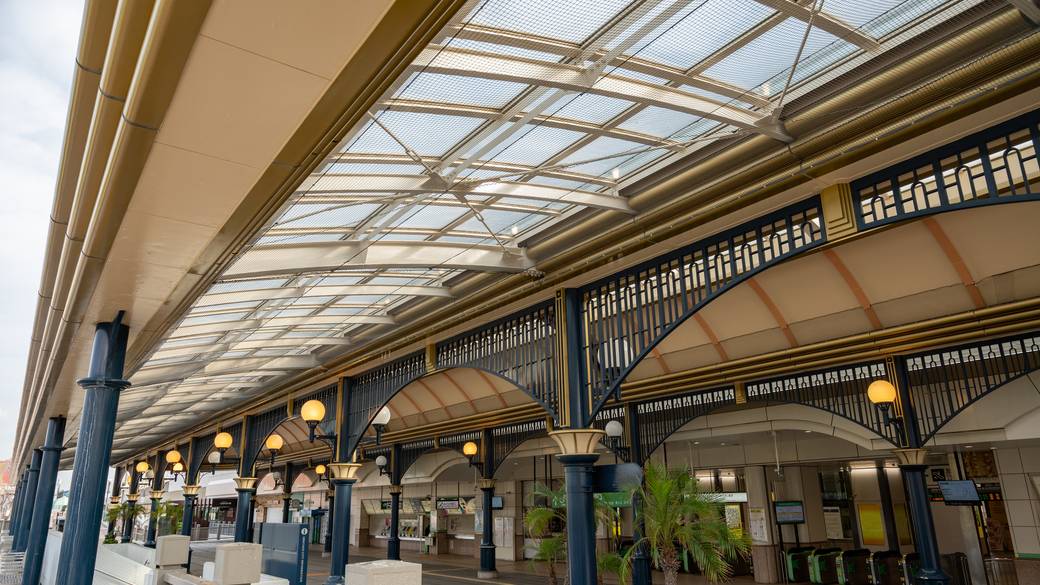 舞浜駅 / 1