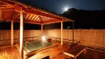 Open-air bath_night_month / 18