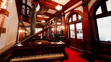 ホテル ピアノ / 10