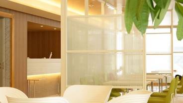 客室内のダイニングエリア / 25