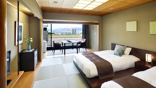 禁煙 川側和室ベッドルーム(10畳)