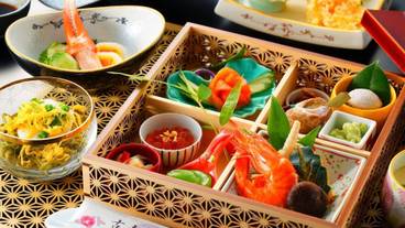 食事・飲み物 / 4