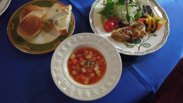 客室内のダイニングエリア / 1