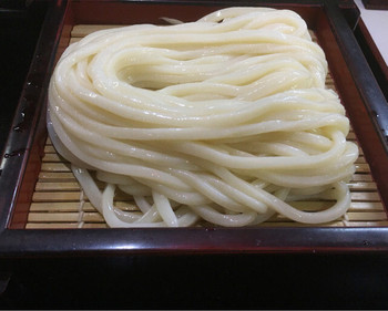 「川福 本店」料理 898153 ざるうどん(*´д`*)570円