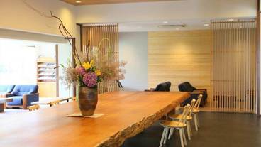 ロビー応接スペース / 4