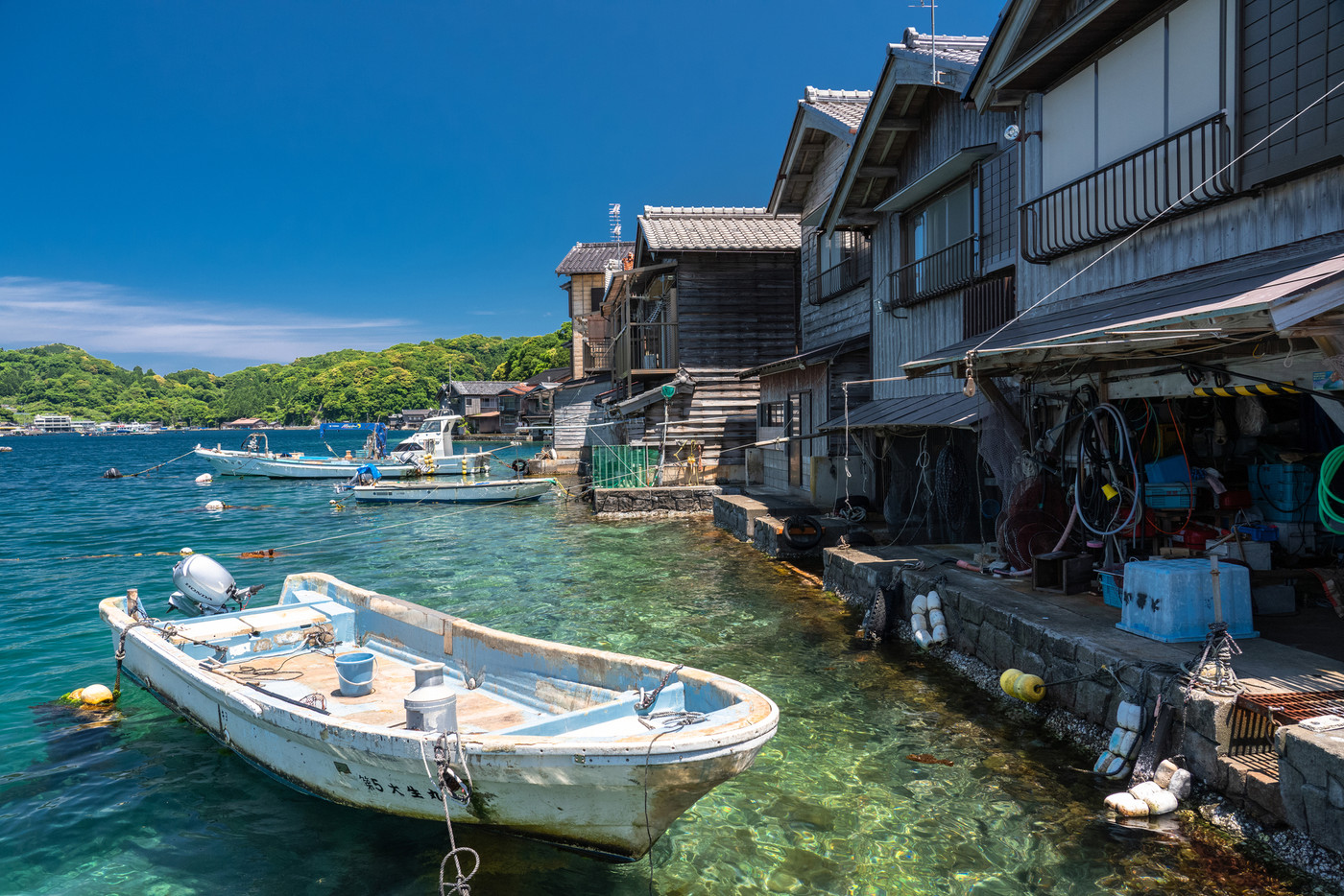 《京都府》伊根の舟屋・初夏の新緑シーズン