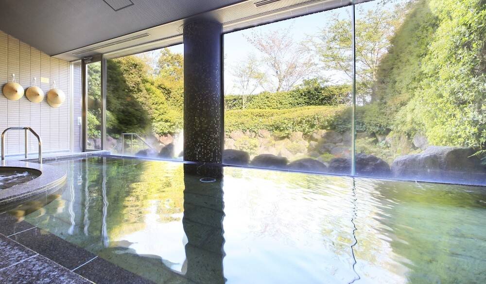 美人の湯でゆったり
疲れを癒す大浴場 / 1