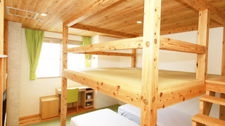 ベーシック 4 人部屋 ベッド (複数台) 禁煙 冷蔵庫