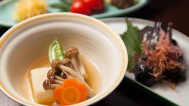 食事・飲み物 / 4