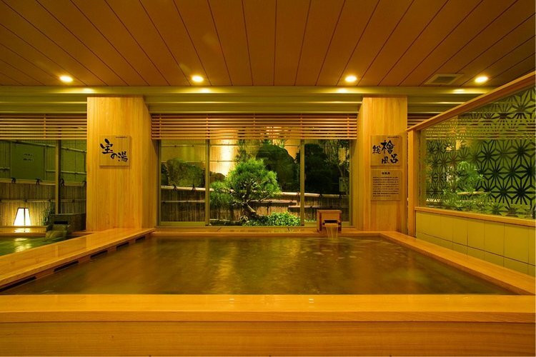 和室もあるので、ハイハイ期の赤ちゃん連れも安心♪4251441