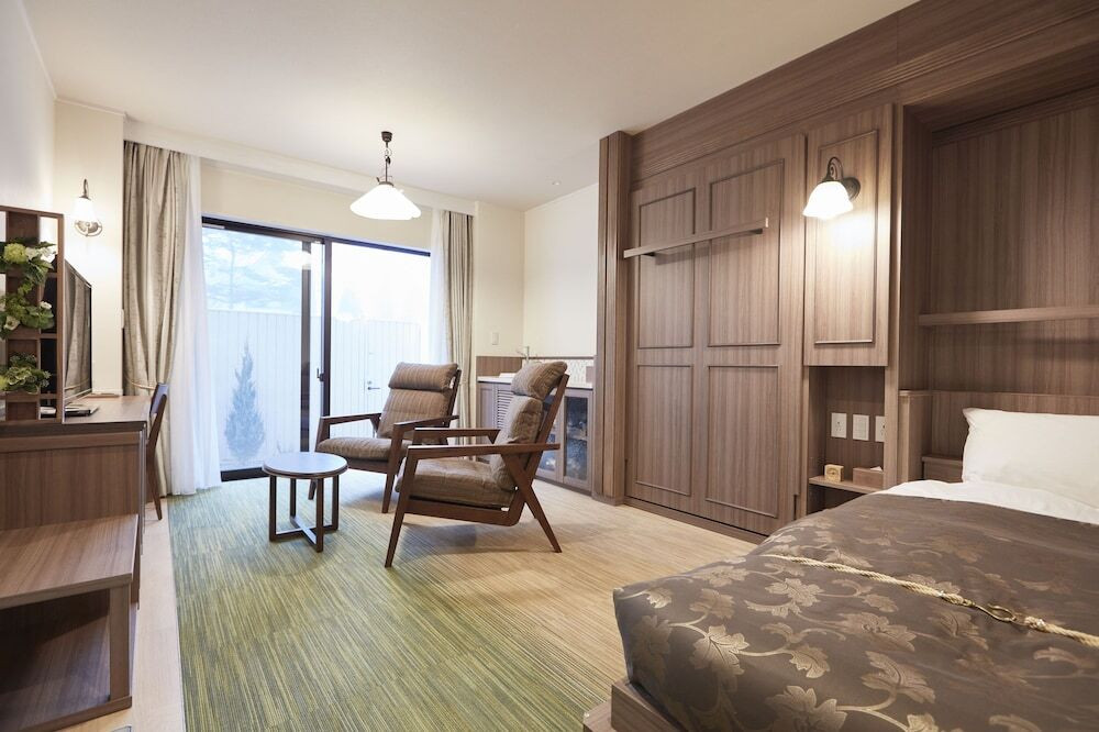 ルシアン旧軽井沢（ルシアンキュウカルイザワ） / 1