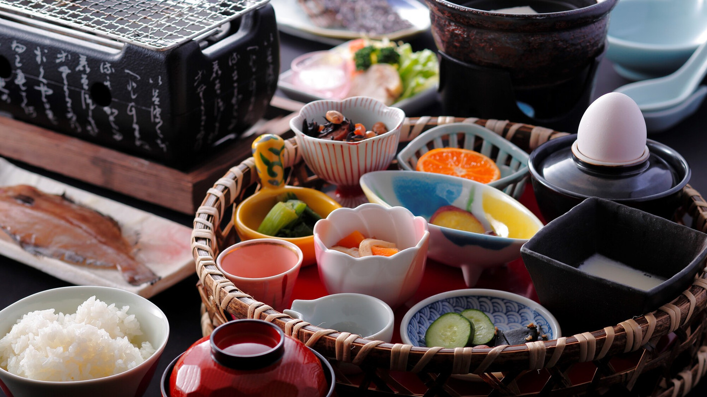 朝食