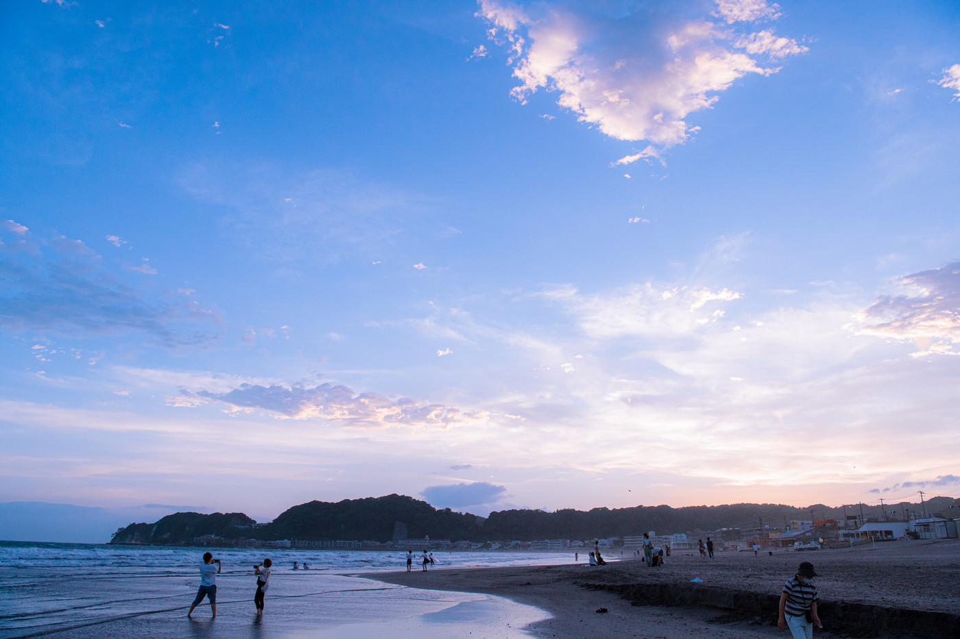 鎌倉の海と紫光