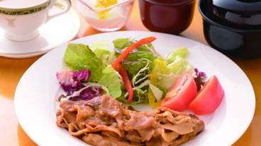 食事・飲み物 / 9