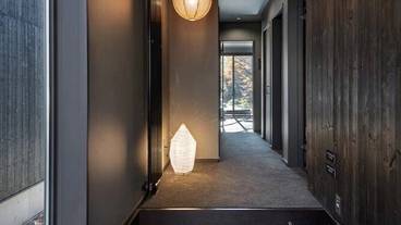 内部エントランス / 2