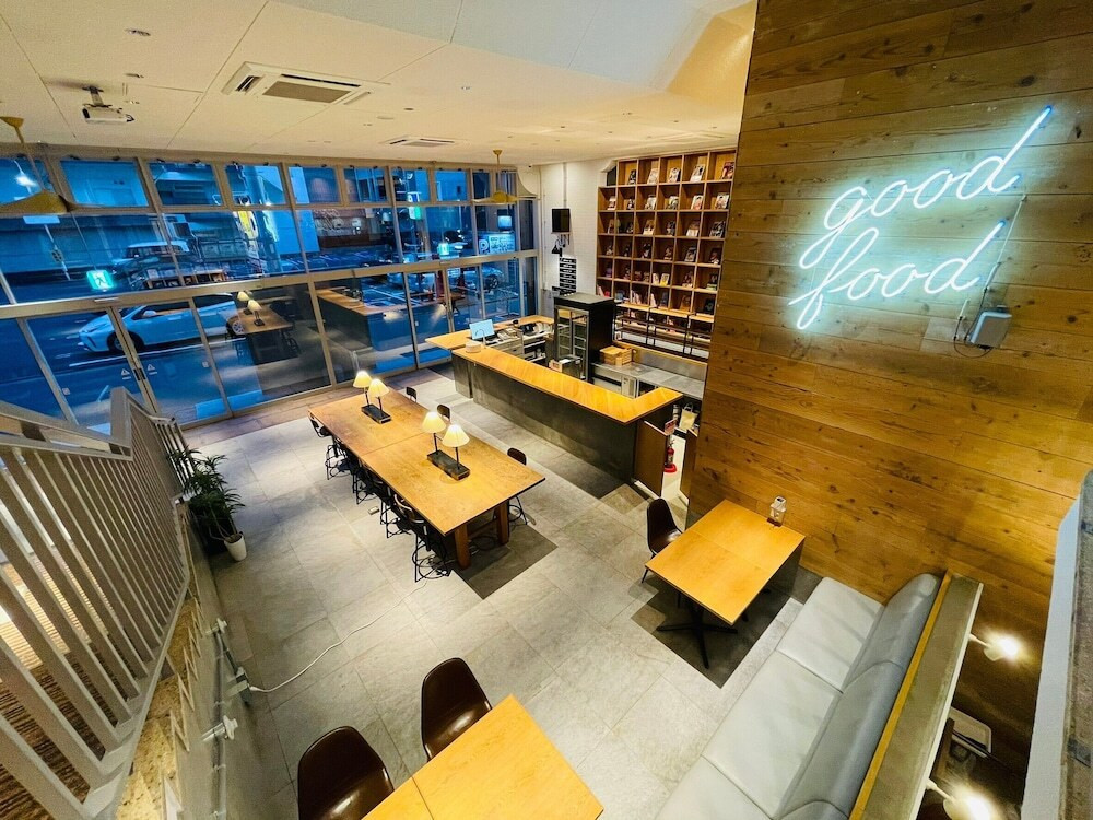 10.4万冊の漫画読み放題にフリードリンク＆フードまで！「ホテルリリーフ小倉 ANNEX」3846467