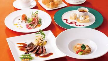 食事・飲み物 / 3