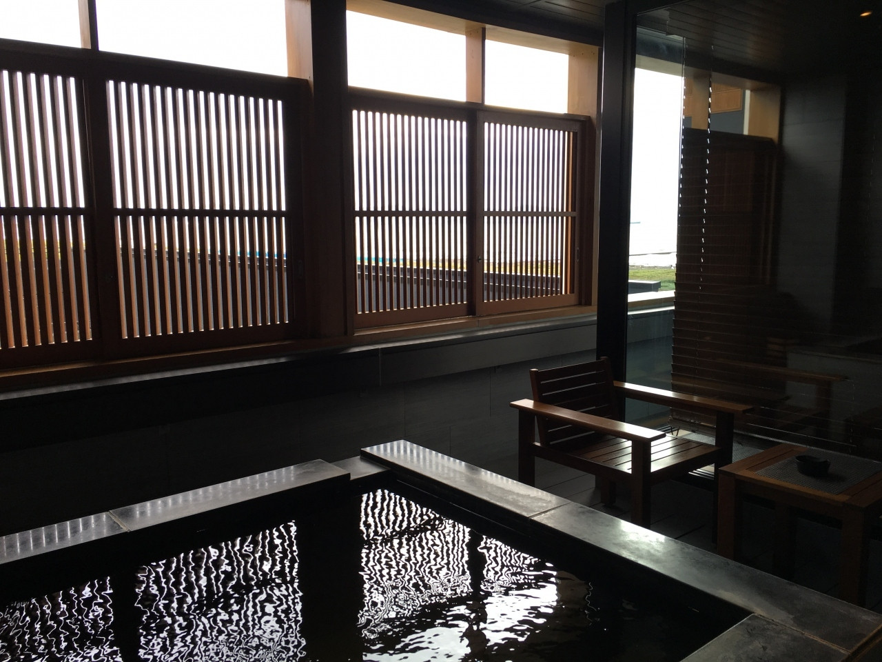 好きな時に好きなだけ入浴可能♡客室の露天風呂から海をながめて3392400