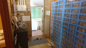 内部エントランス / 2