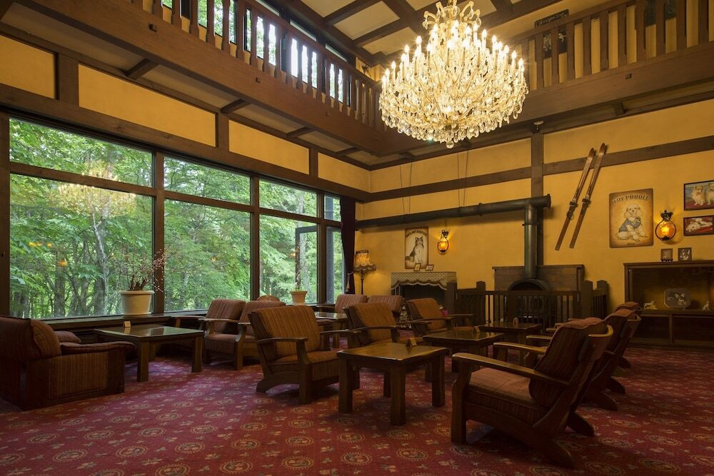 ロビーラウンジ