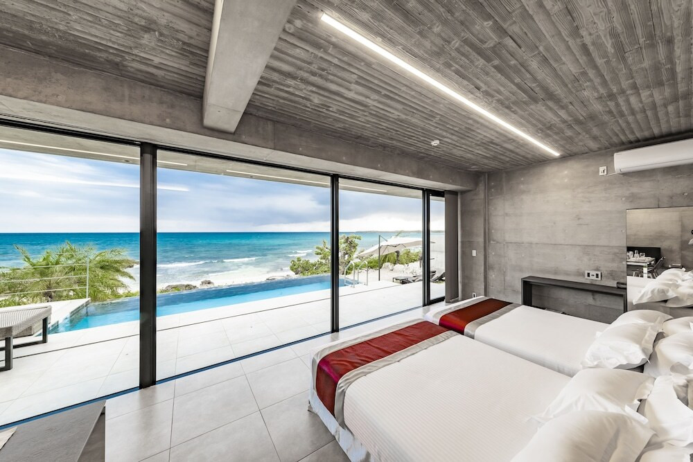 インフィニティープールからの景色にうっとり♡海との一体感を楽しもう3573022