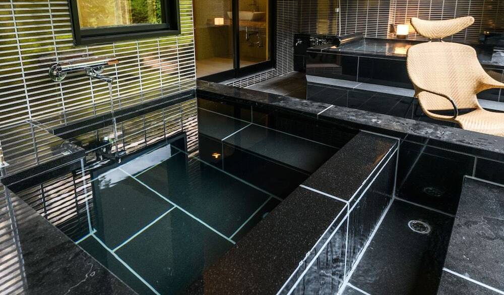 露天風呂一例 / 3