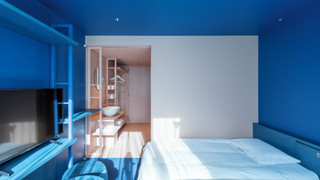 [ダークブルー] スタンダードルーム A 禁煙