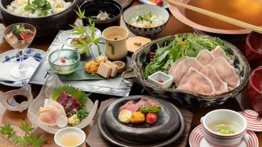 旅館のお食事処 / 18