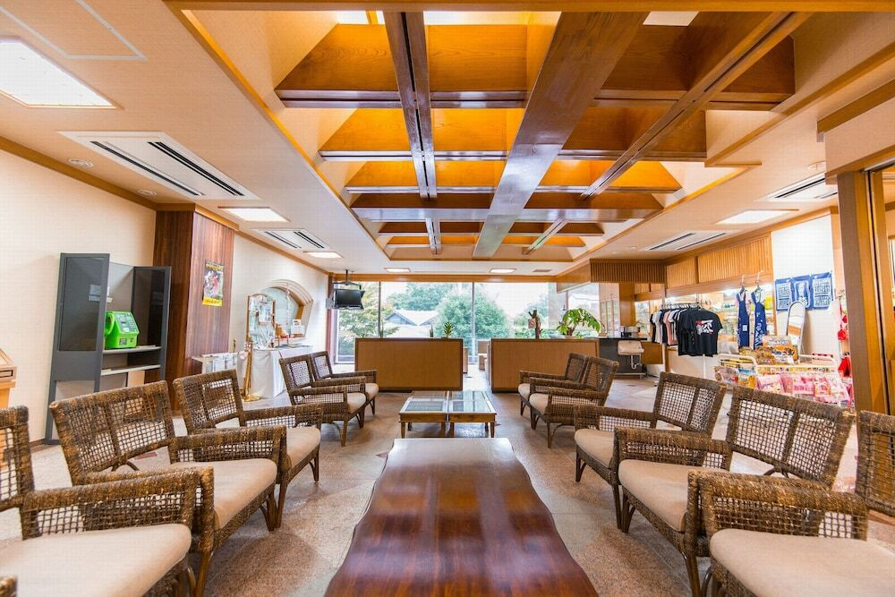 ロビーラウンジ