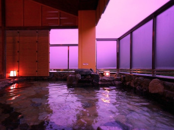 本マグロにタラバガニ…海の幸を食べ尽くせる“美食の宿”3450839