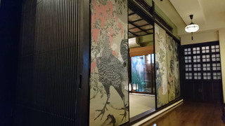 スイート　（セミダブルベッド2台、布団2組）