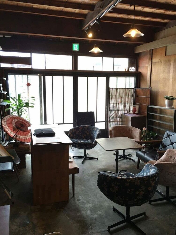 ロビー応接スペース