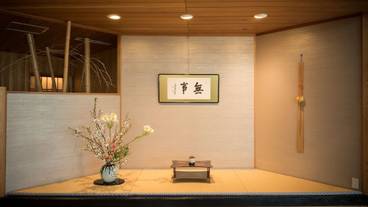 内部エントランス / 2