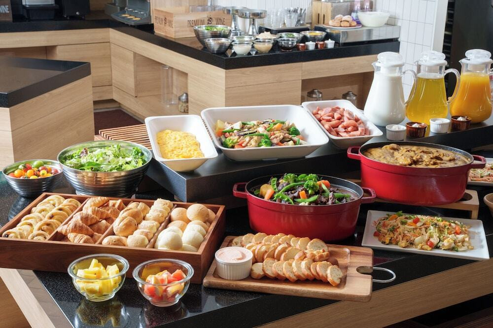 朝食ビュッフェ