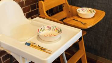 客室内のダイニングエリア / 16